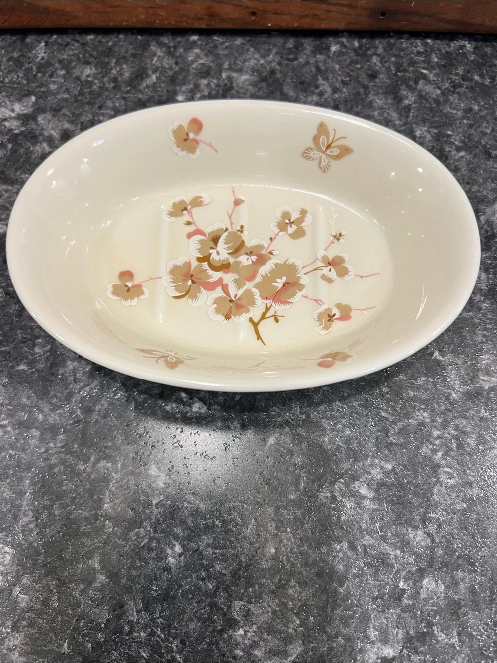Cream Floral Ceramic Soap Dish